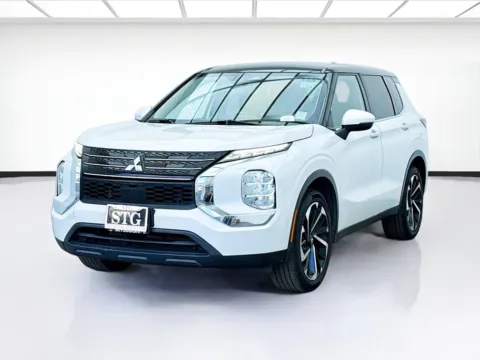 Silver 2022 Mitsubishi Outlander ES for sale in Montclair, CA