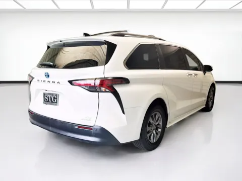 More photos of 2021 Toyota Sienna XLE 7 Passenger at STG Montclair, CA