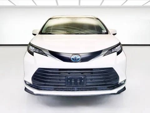 Photos of 2021 Toyota Sienna XLE 7 Passenger for sale in Montclair, CA at STG Montclair