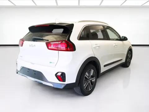 More photos of 2022 Kia Niro LXS at STG Montclair, CA