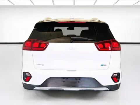 More photos of 2022 Kia Niro LXS at STG Montclair, CA