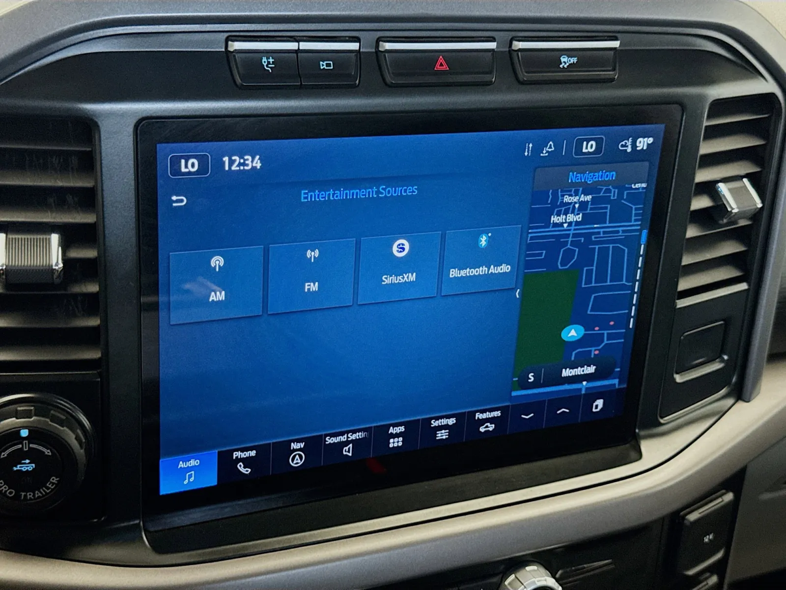 Ford F-150 photo 11