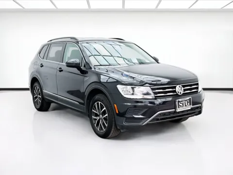 Another view of 2020 Volkswagen Tiguan 2.0T SE for sale in Montclair, CA at STG Montclair