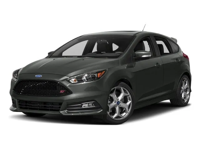 2017 Ford Focus 5 Door Hatch ST's photo