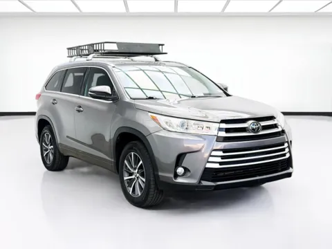 Another view of 2018 Toyota Highlander XLE for sale in Montclair, CA at STG Montclair