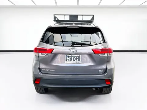 More photos of 2018 Toyota Highlander XLE at STG Montclair, CA