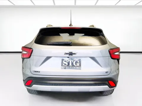 More photos of 2025 Chevrolet Trax LT at STG Montclair, CA