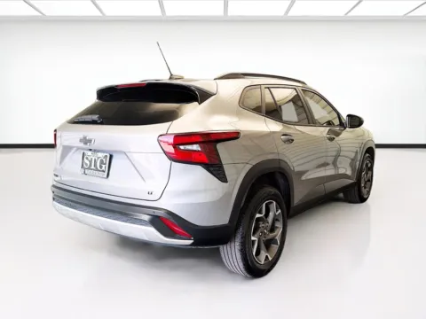 More photos of 2025 Chevrolet Trax LT at STG Montclair, CA