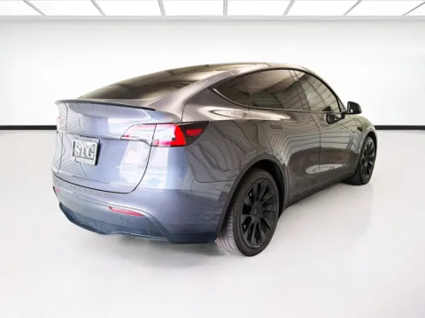 More photos of 2023 Tesla Model Y Long Range at STG Montclair, CA