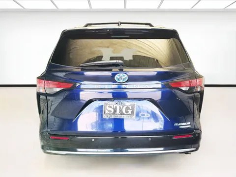 More photos of 2022 Toyota Sienna Platinum 7 Passenger at STG Montclair, CA