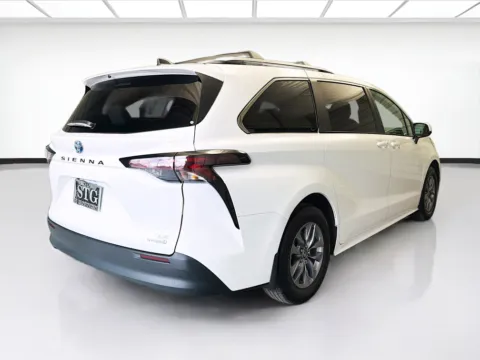 More photos of 2024 Toyota Sienna LE 8 Passenger at STG Montclair, CA