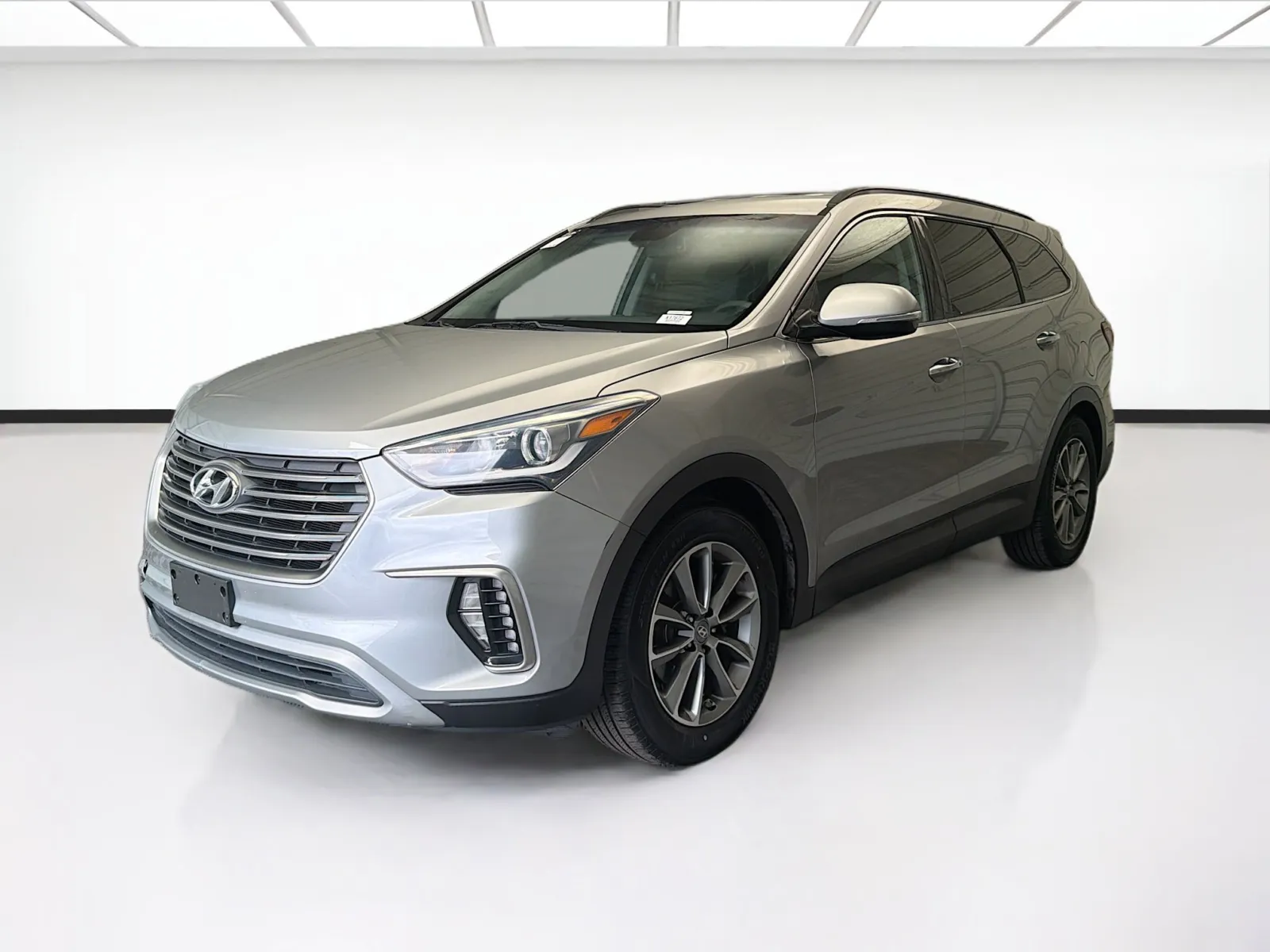 2019 Hyundai Santa Fe SE XL FWD's photo