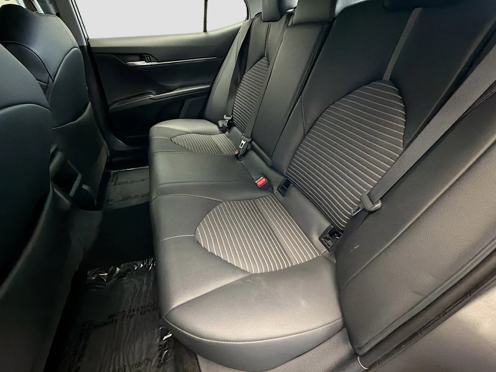 Toyota Camry photo 13
