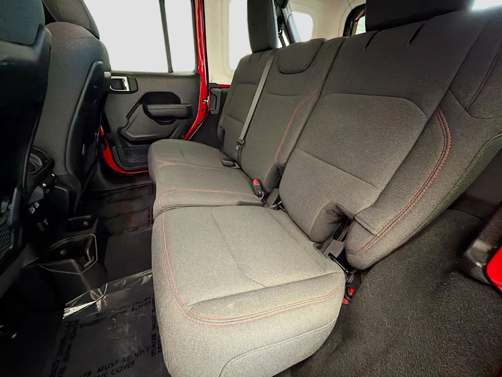 Jeep Wrangler photo 13