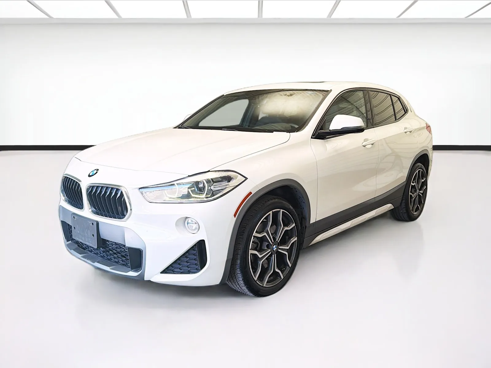 White 2018 BMW X2 sDrive28i M SPORTX PACKAGE for sale in Montclair, CA