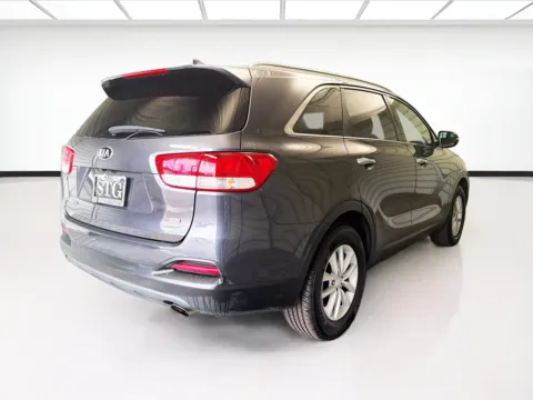 More photos of 2018 Kia Sorento LX at STG Montclair, CA