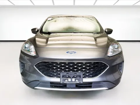 Photos of 2020 Ford Escape SE for sale in Montclair, CA at STG Montclair
