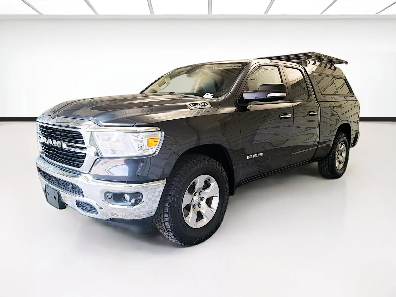 2020 RAM 1500 Big Horn/Lone Star 4x4 Quad Cab 6'4's photo