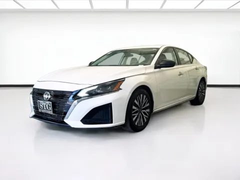 White 2024 Nissan Altima 2.5 SV for sale in Montclair, CA