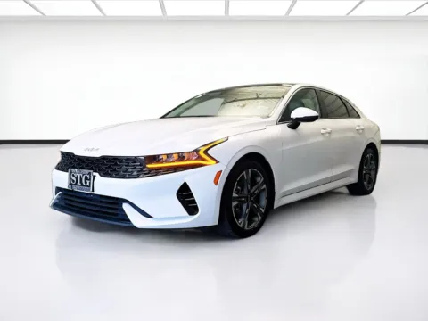 White 2023 Kia K5 EX for sale in Montclair, CA