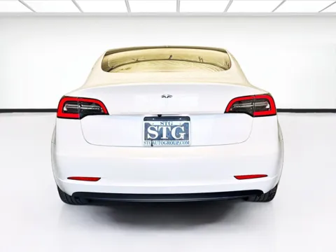 More photos of 2020 Tesla Model 3 Standard Range Plus at STG Montclair, CA
