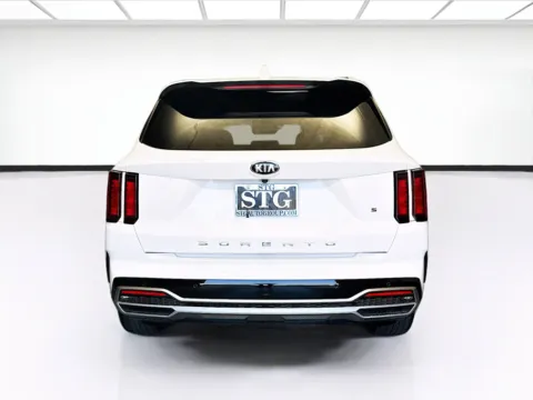 More photos of 2021 Kia Sorento S at STG Montclair, CA