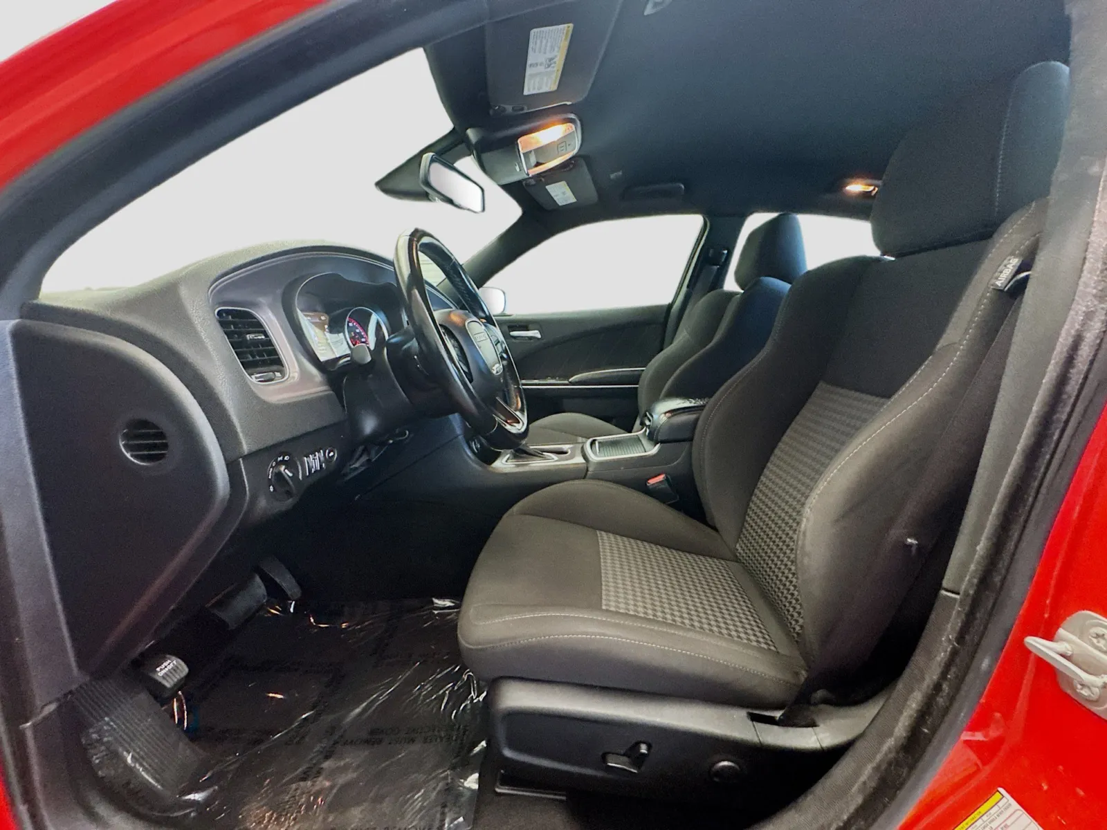 Dodge Charger photo 13