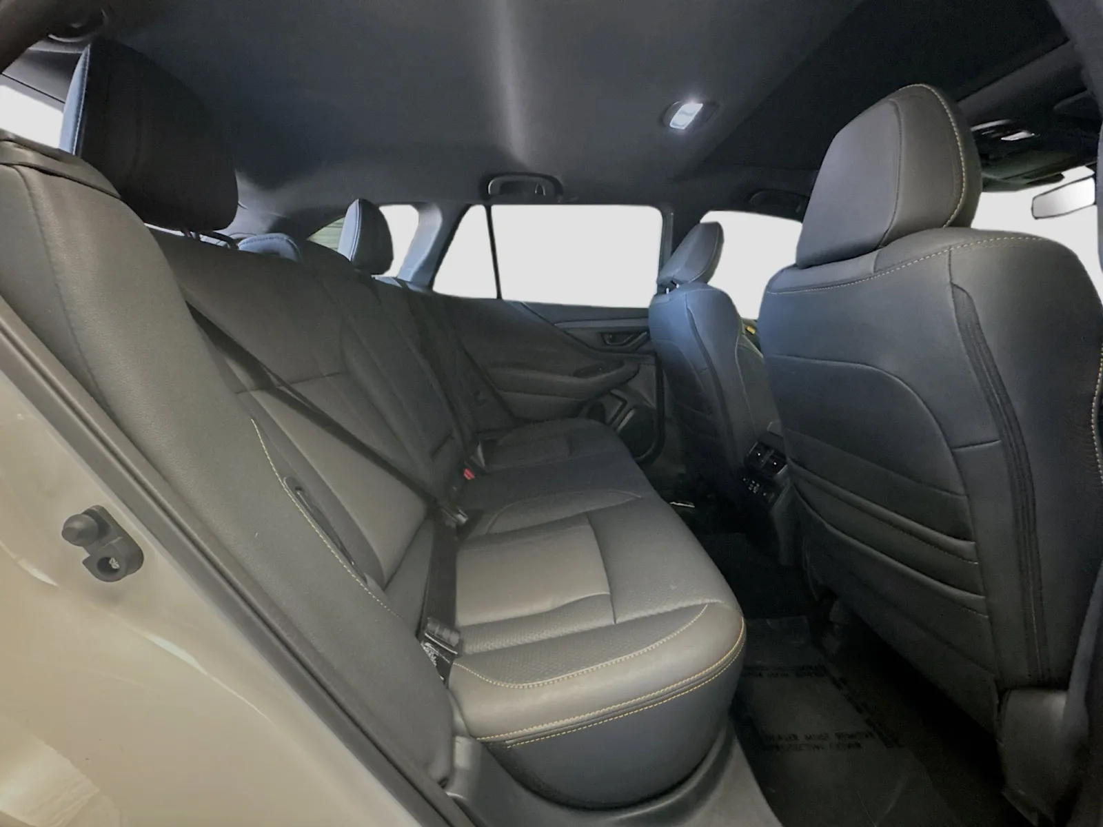 Subaru Outback photo 18