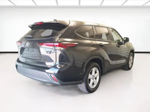 More photos of 2024 Toyota Highlander LE at STG Montclair, CA