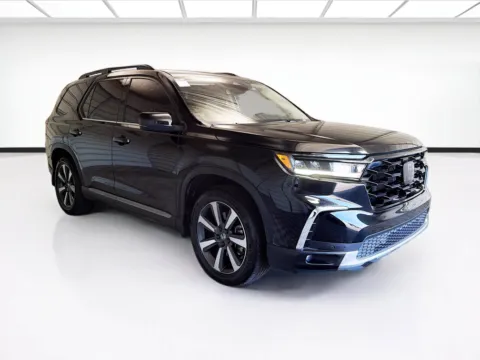 Another view of 2023 Honda Pilot Touring for sale in Montclair, CA at STG Montclair