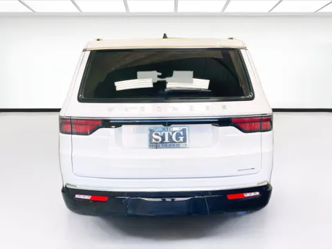 More photos of 2024 Jeep Wagoneer Series II at STG Montclair, CA