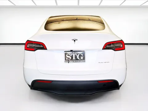 More photos of 2023 Tesla Model Y Long Range at STG Montclair, CA