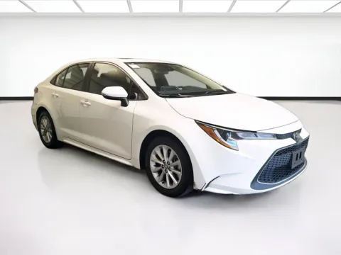 Another view of 2022 Toyota Corolla XLE for sale in Montclair, CA at STG Montclair