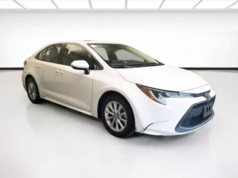 Another view of 2022 Toyota Corolla XLE for sale in Montclair, CA at STG Montclair