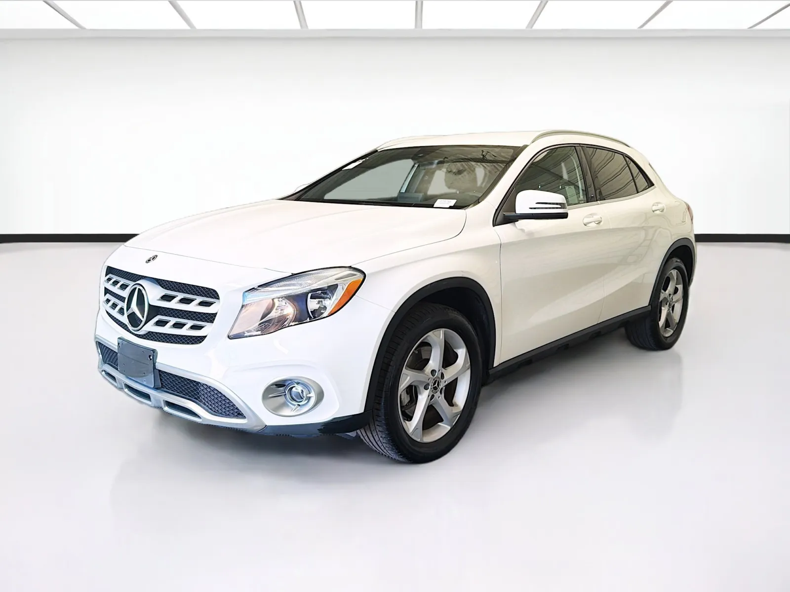 White 2019 Mercedes-Benz GLA 250 4MATIC for sale in Montclair, CA