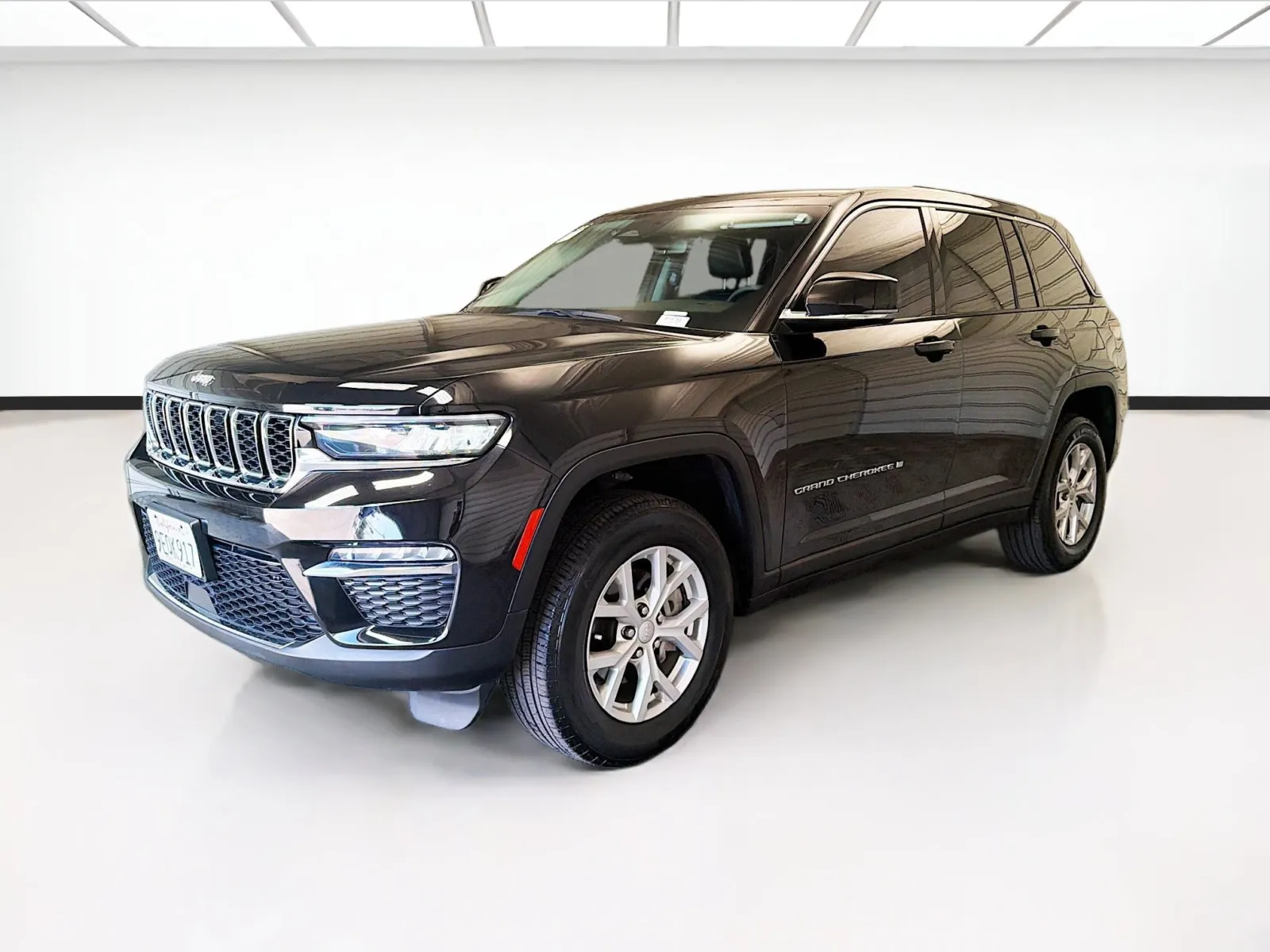 2023 Jeep Grand Cherokee Limited's photo