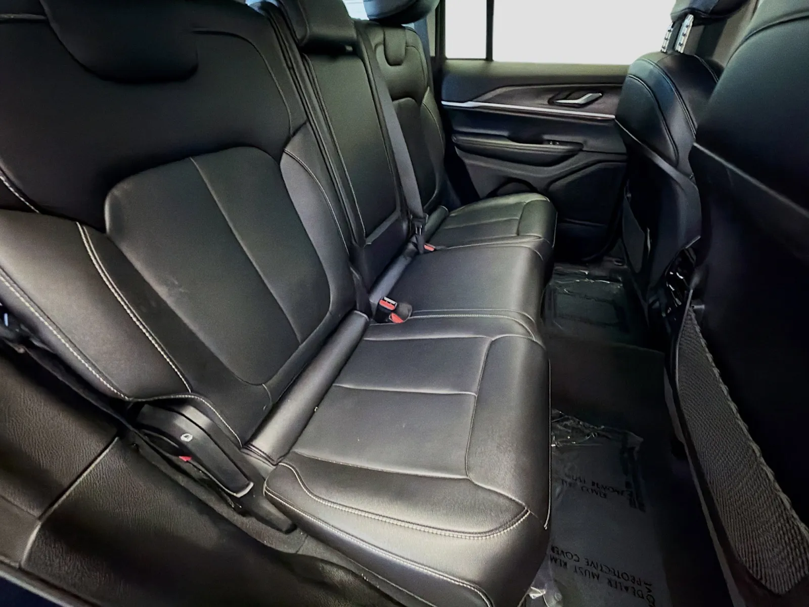 Jeep Grand Cherokee photo 14