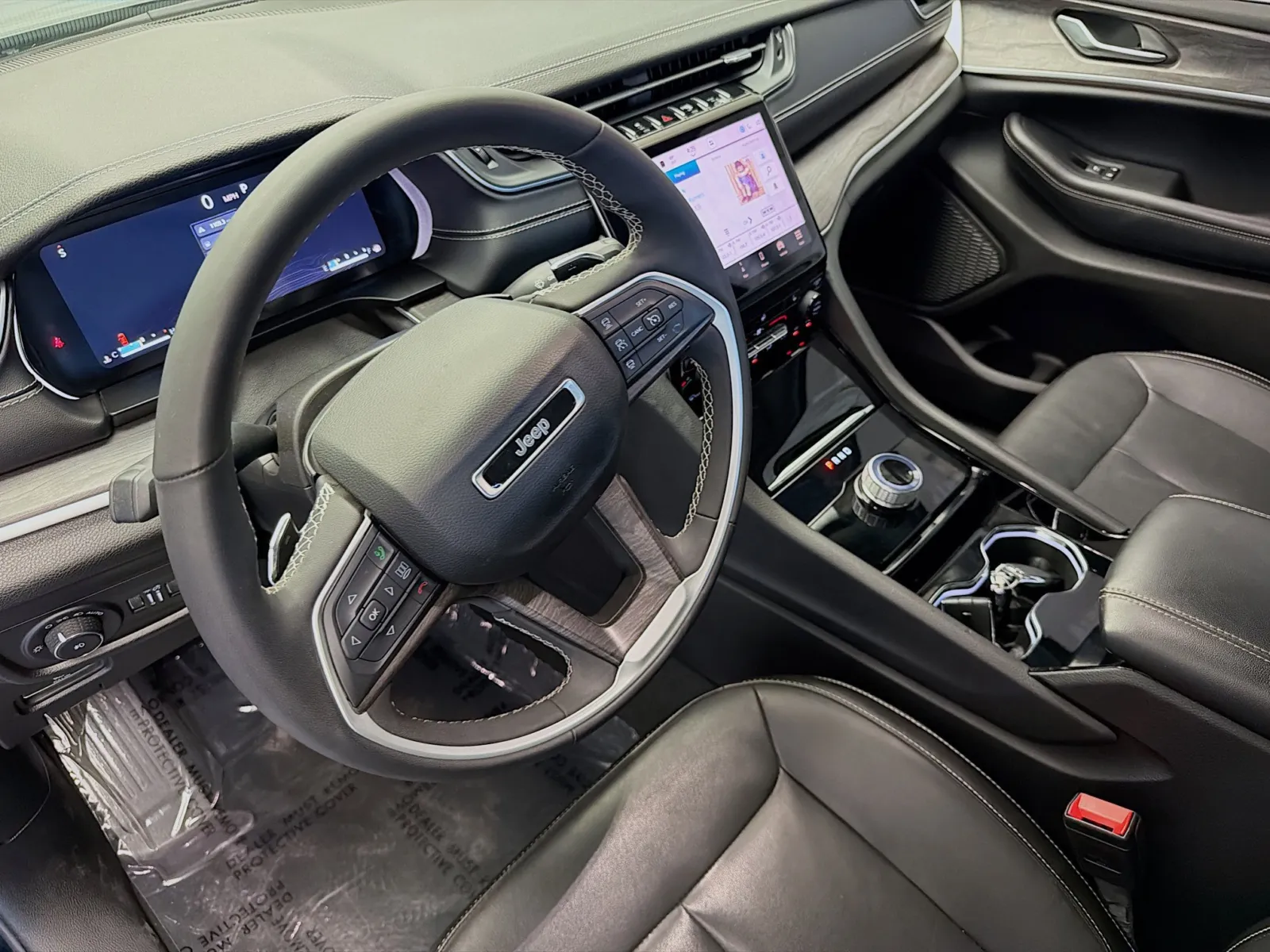 Jeep Grand Cherokee photo 7