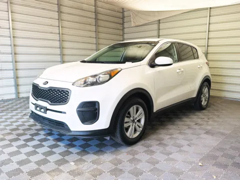 White 2019 Kia Sportage LX for sale in Montclair, CA
