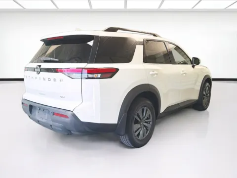 More photos of 2022 Nissan Pathfinder SV at STG Montclair, CA