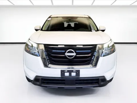 Photos of 2022 Nissan Pathfinder SV for sale in Montclair, CA at STG Montclair