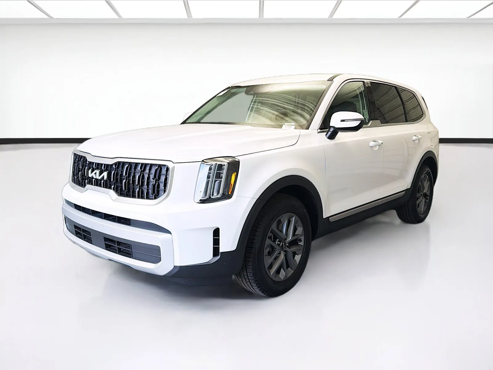 White 2025 Kia Telluride LX for sale in Montclair, CA