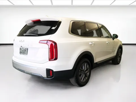 More photos of 2025 Kia Telluride LX at STG Montclair, CA