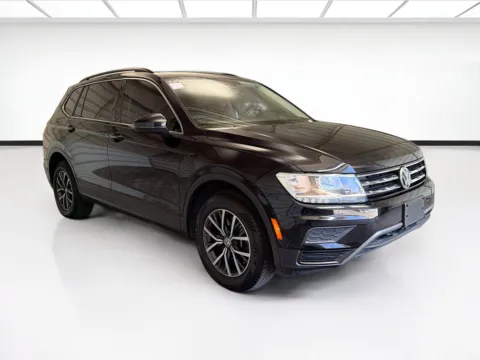 Another view of 2019 Volkswagen Tiguan 2.0T SE for sale in Montclair, CA at STG Montclair