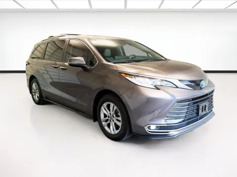Another view of 2024 Toyota Sienna Limited 7 Passenger for sale in Montclair, CA at STG Montclair