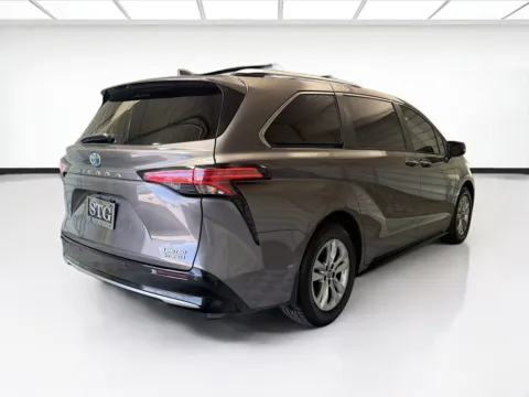 More photos of 2024 Toyota Sienna Limited 7 Passenger at STG Montclair, CA