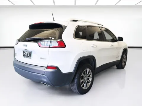 More photos of 2021 Jeep Cherokee Latitude Lux at STG Montclair, CA
