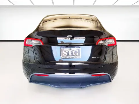 More photos of 2023 Tesla Model Y Long Range at STG Montclair, CA