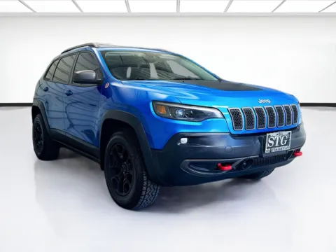 Another view of 2020 Jeep Cherokee Trailhawk Elite W/TECHNOLOGY NAVIGATION & FULL SUN for sale in Montclair, CA at STG Montclair