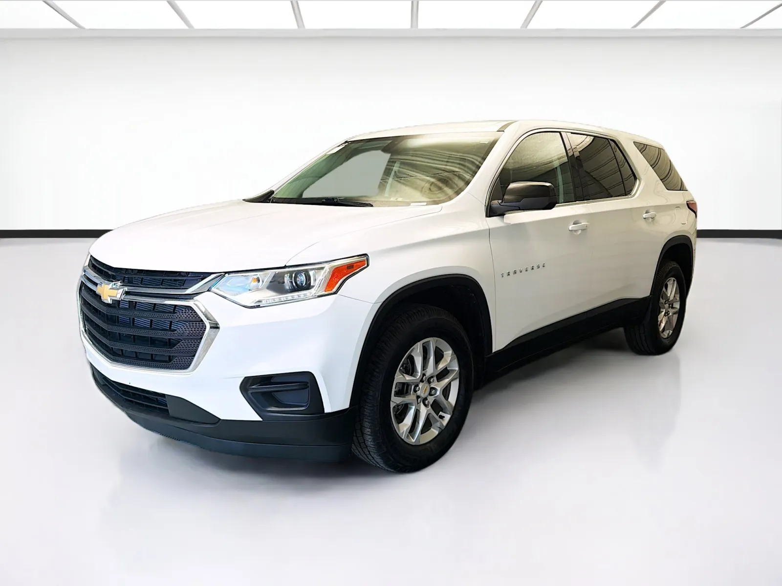 White 2021 Chevrolet Traverse LS for sale in Montclair, CA